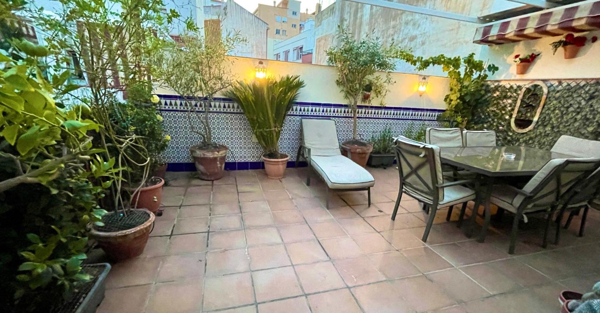 Maravilloso Apartamento Centrico De 70M2, Jardin Propio 40M2 Con Piscina Para Ninos Y Parking Opcional Μάλαγα Εξωτερικό φωτογραφία